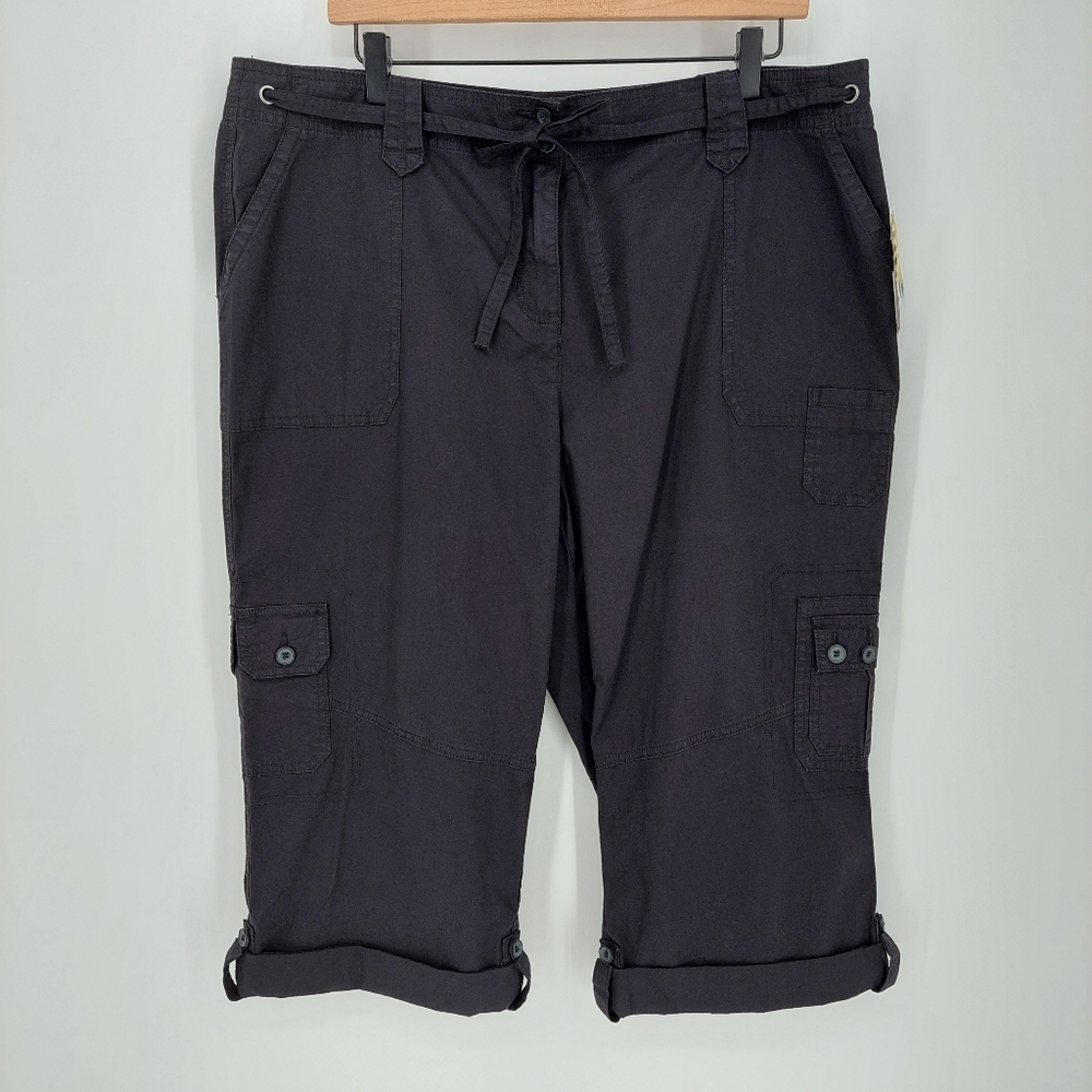 Style & Co Woman Bora Bora Black Cargo Capri Pants, Sz 16W